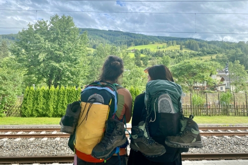 huttentocht-met-kinderen-oostenrijk-trein-bus-openbaar-vervoer-tips-3-dagen