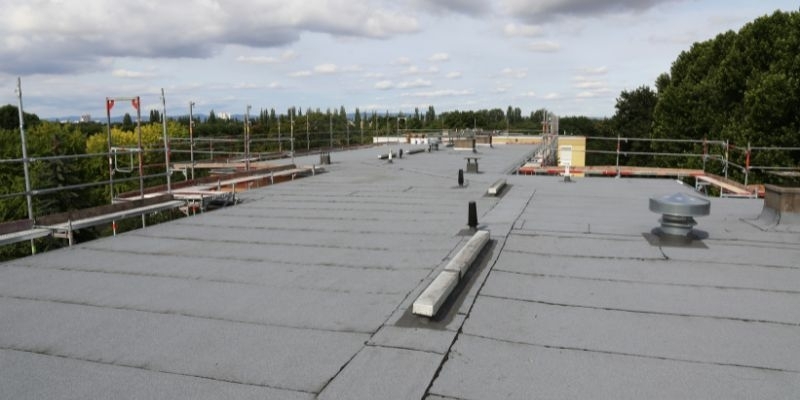 Hoe werkt plat dak isolatie buitenkant