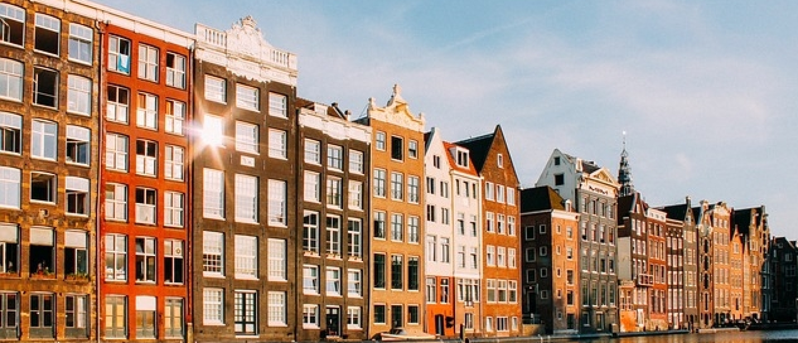 Huizenprijzen door het dak de komende jaren? Ontcijfering van de Nederlandse Woningmarktcrisis