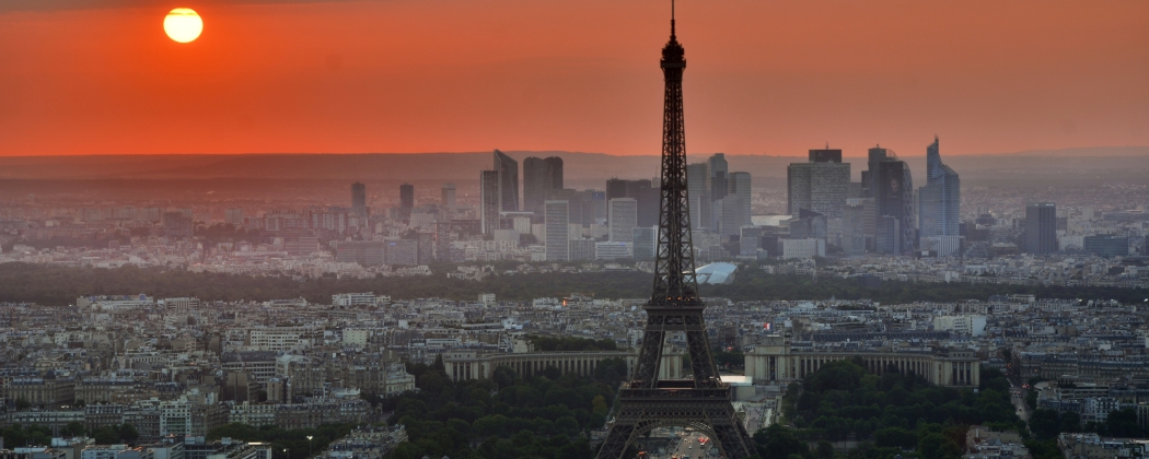 Ik hoop dat ik de Eiffeltoren in Parijs ga zien dit jaar.