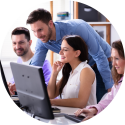 CX CRM consultant begeleidt team bij implementatie