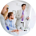 consultant presenteert heldere klantstrategie