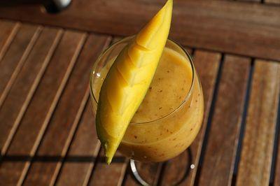 gember met mango smoothie