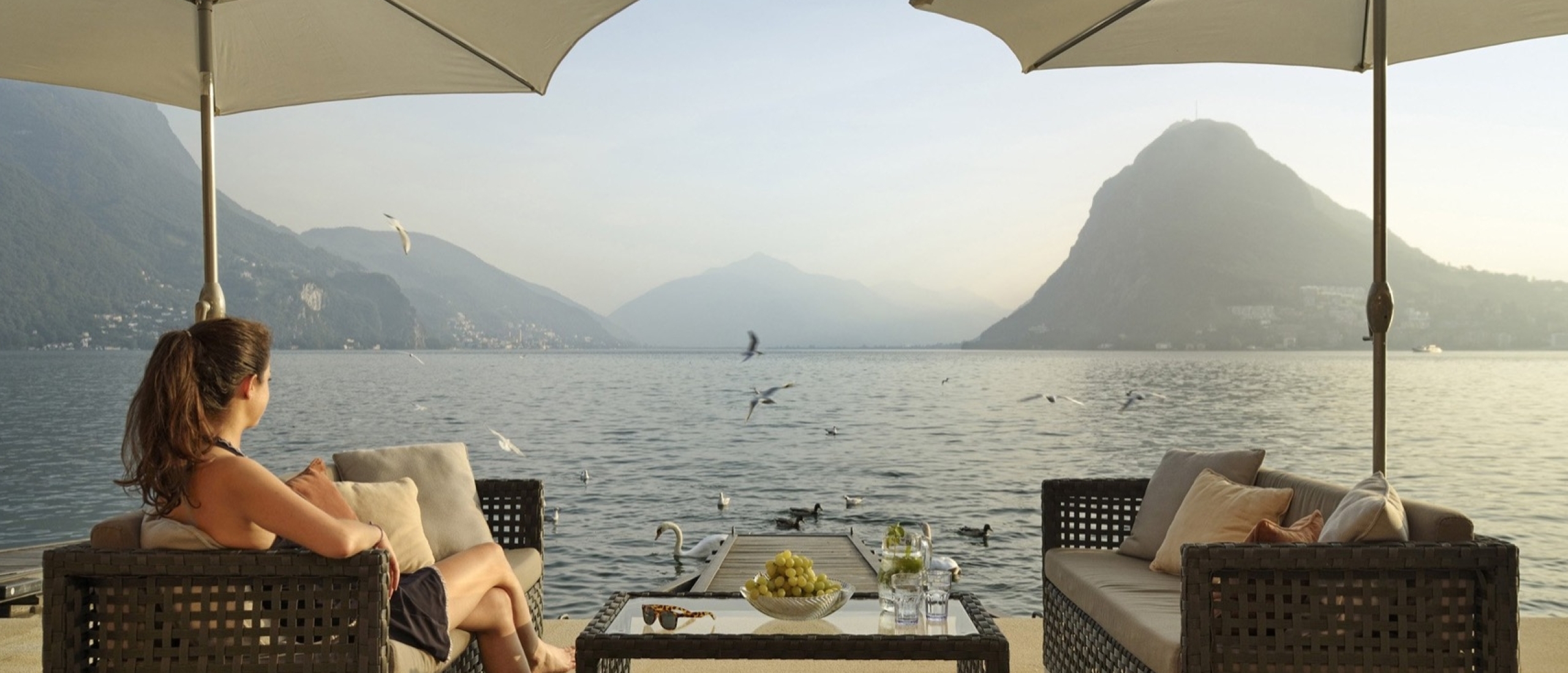 Zomer in Zwitserland: ontdek de bergen per luxe, panoramische treinreis