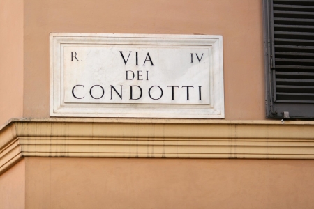 Luxe citytrip Rome - Indyque Travel © Crossing Condotti