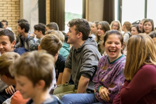 roel-beckers-interactieve-schoolvoorstelling-rond-pesten-cyberpesten-en-respect-voor-het-secundair-onderwijs10