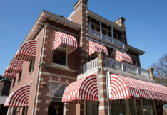 klassieke zonwering met markiezen Markiezen voor zonwering en sfeer.