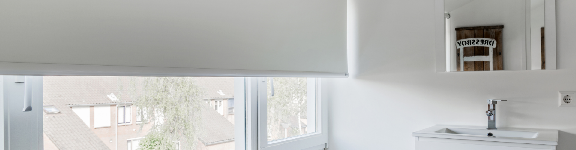 rolgordijn in badkamer