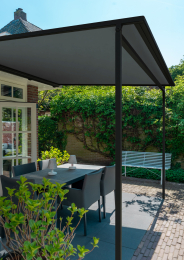 Zonwering met pergolazonwering