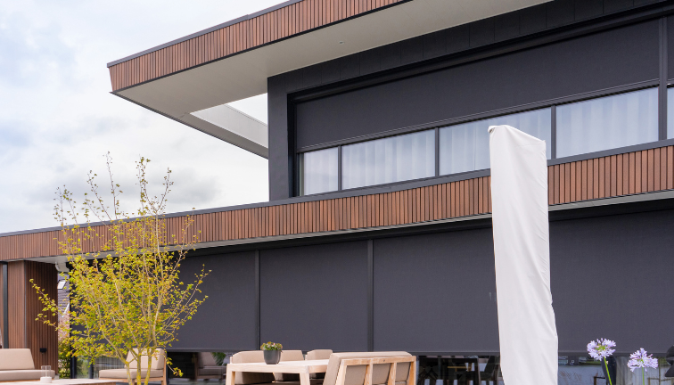 zonwering met screens strakke afwerking met screens