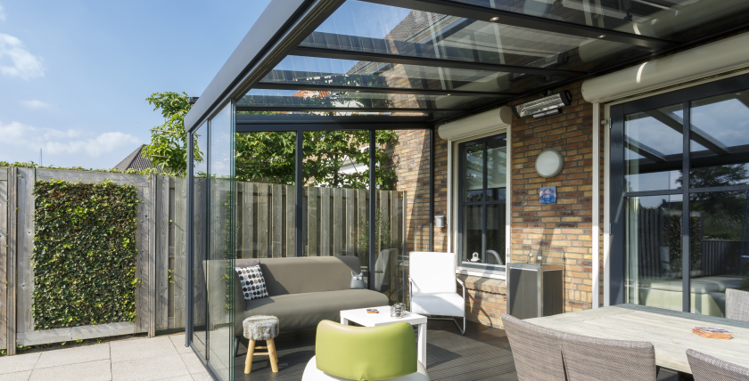 Terrasoverkapping Riva met glaswand Terrasoverkapping voor het hele jaar plezier aan de tuin.