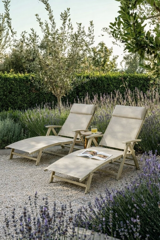 Action Opvouwbaar ligbed - crème-wit in tuin