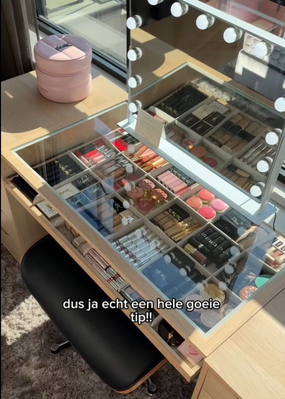 IKEA make-up tafel maken met ALEX ladeblokken en glasplaat IKEA make-up tafel maken met ALEX ladeblokken en glasplaat