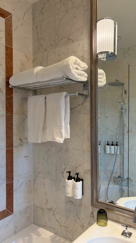 handdoeken rek kleine badkamer