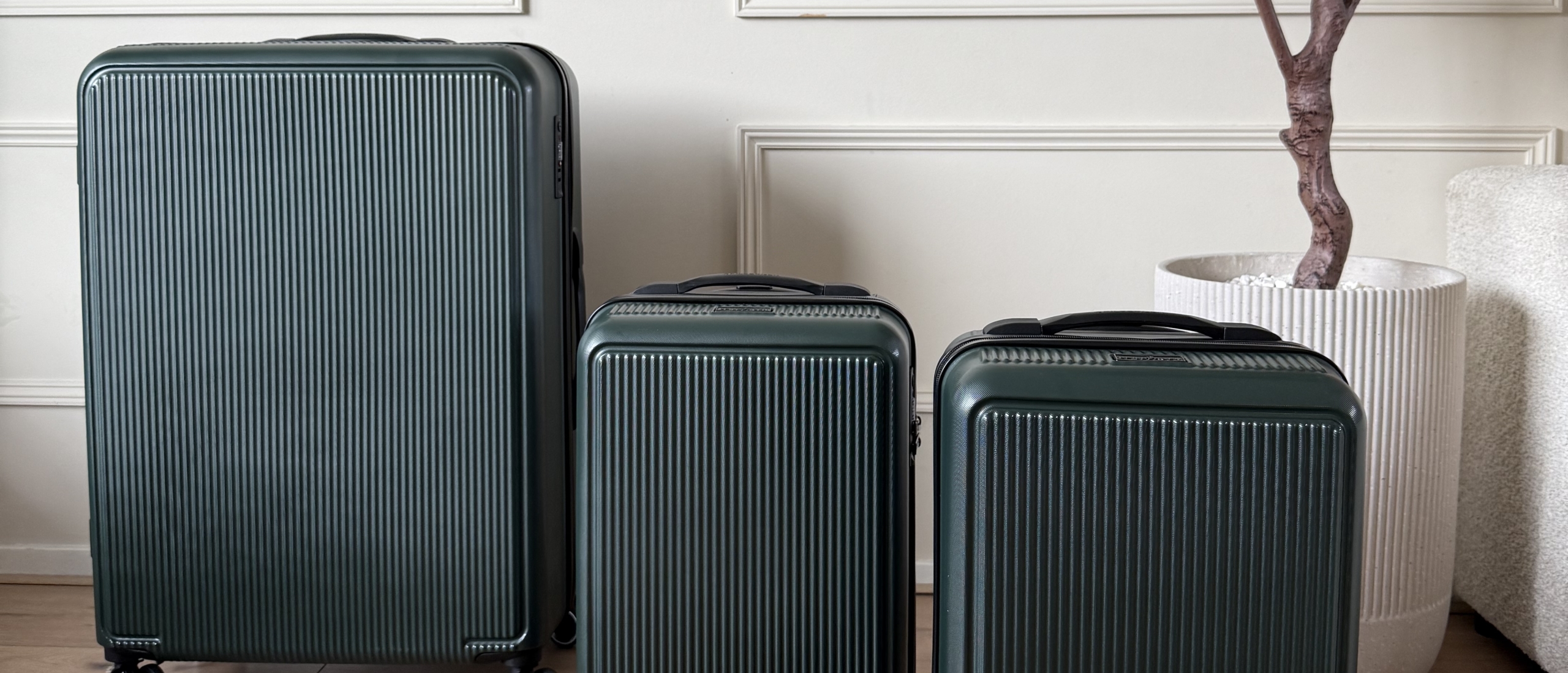 Deze Action kofferset is precies wat je hoopt: stevig én chic.