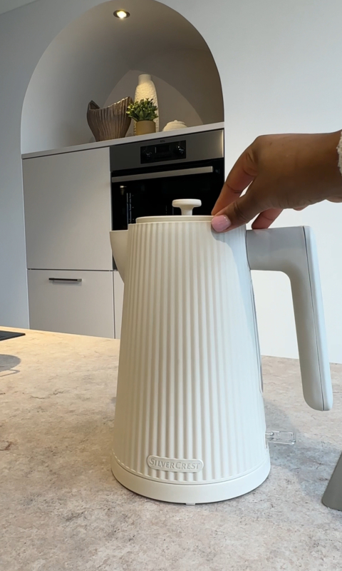 Alessi Plissé dupe waterkoker van Lidl Alessi Plissé dupe waterkoker