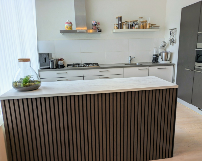 keukeneiland ombouw met wandpanelen van Action keukeneiland ombouw met wandpanelen van Action