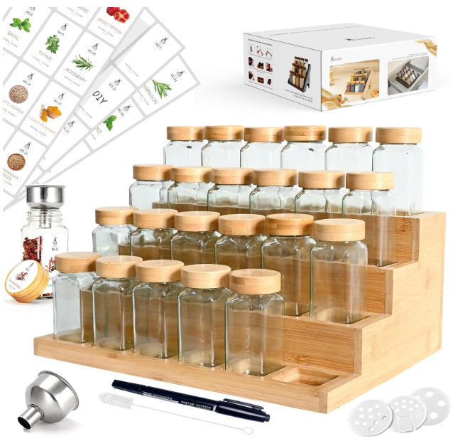 bamboe kruidenrek met glazen potjes