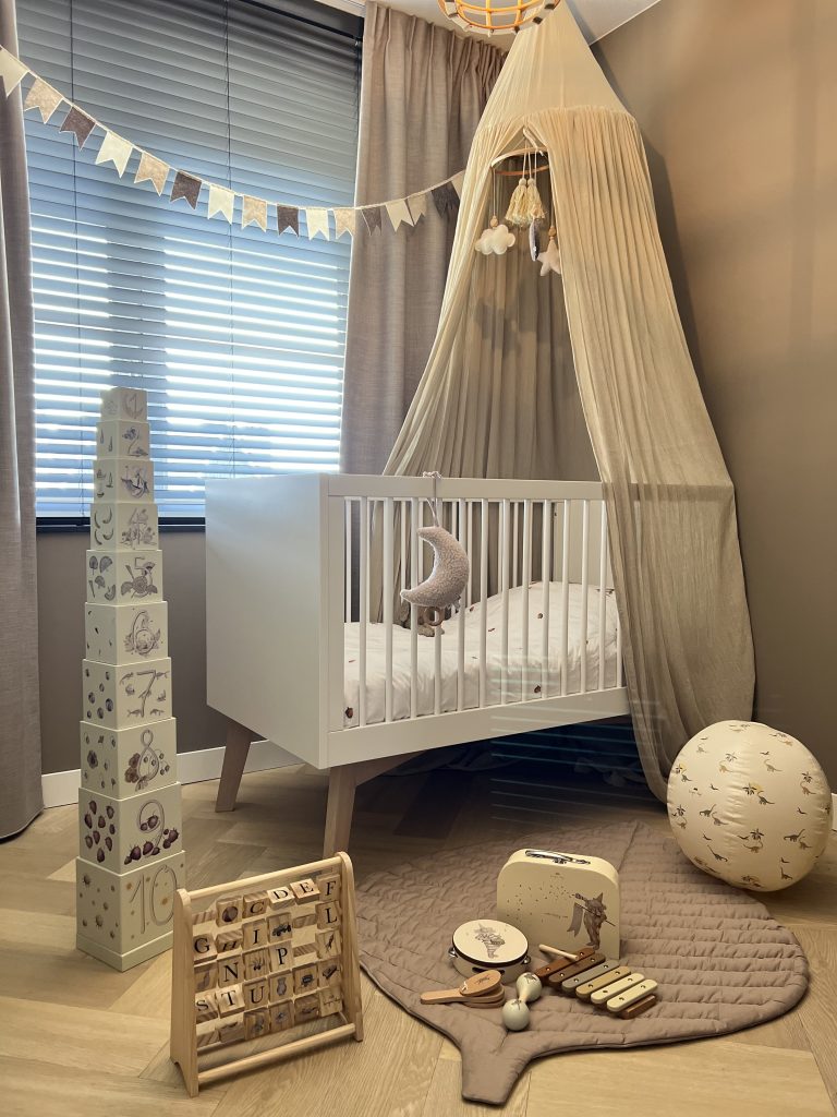 slaapkamer-baby-sfeervol-modern