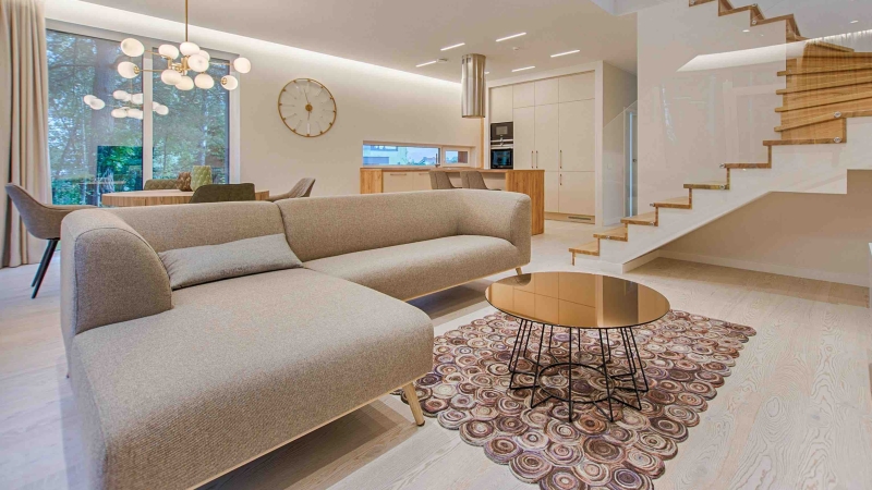 hoekbank in moderne woonkamer