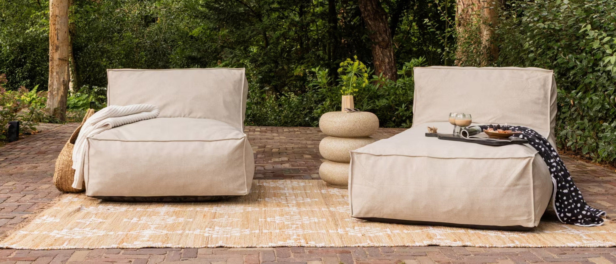 Yes, please! Hier shop je de mooiste beige zitzak voor buiten