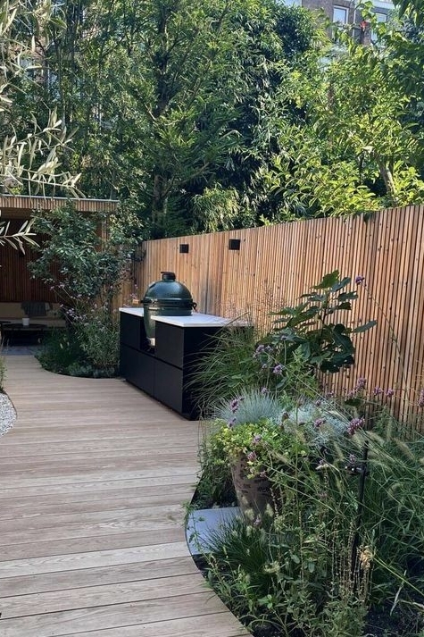 Japandi tuin met groen via Pinterest