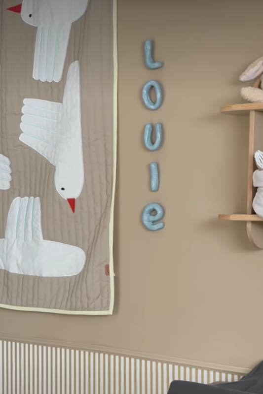 klei letters op kinderkamer
