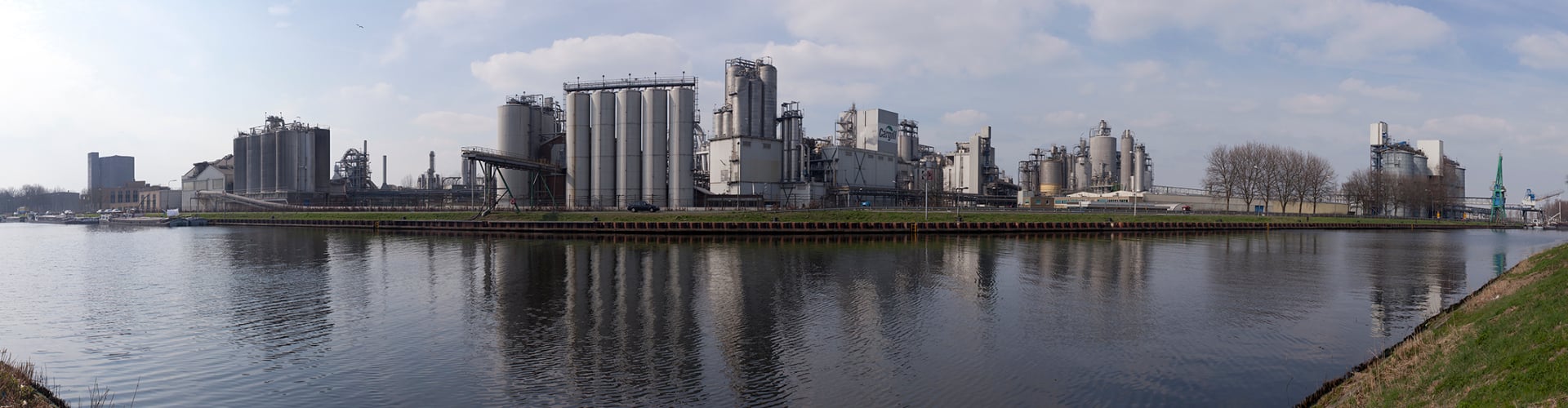 Panorama of Cargill in Sas van Gent