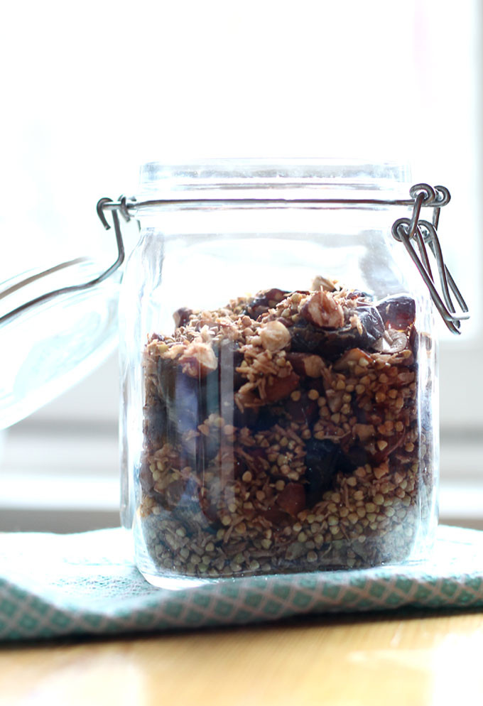 boekweitgranola-recept-vegan-noten-dadels2