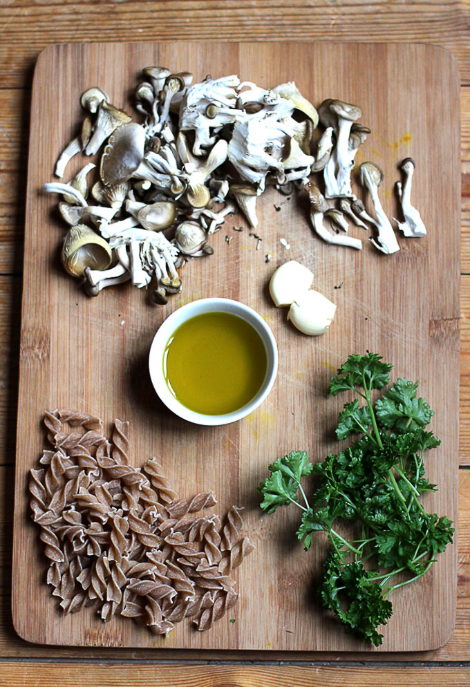 pasta-paddestoelen-vegan-budget-olijfolie1