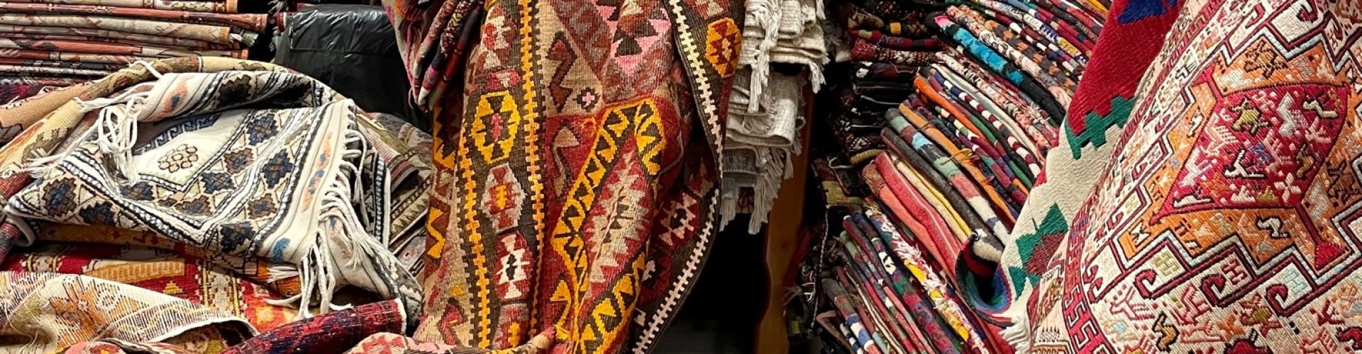 winkel tapijten kleden handgeknoopt izmir centrum turkije