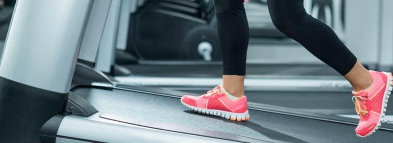 lopen op een loopband lopen op een loopband