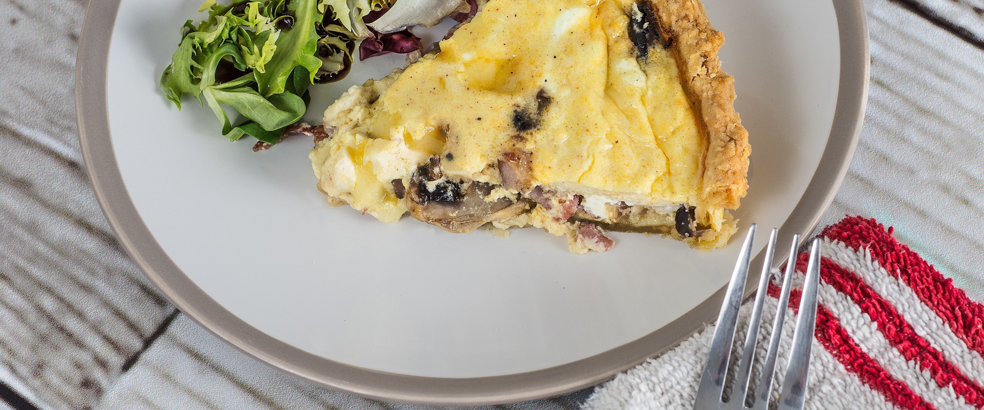 Gezonde koolhydraatarme eierquiche