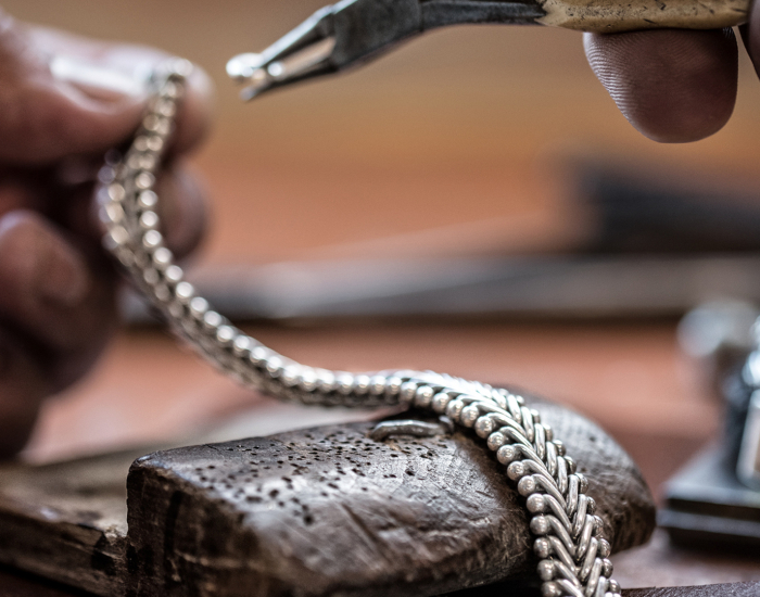 Hangemaakte zilveren armband van Silk Jewellery