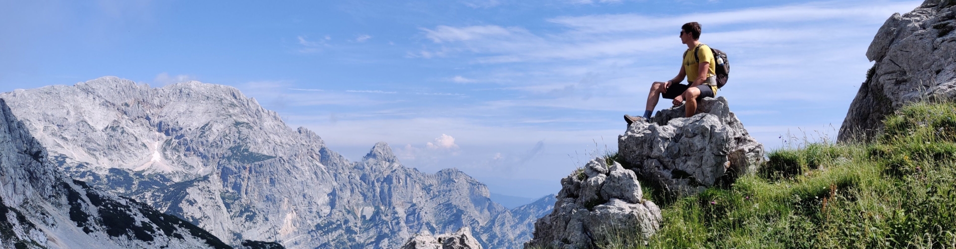 Julische Alpen Uitzicht met Kaaiman reiziger