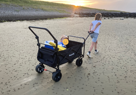 Lifegoods 120kg bolderkar testen op het strand