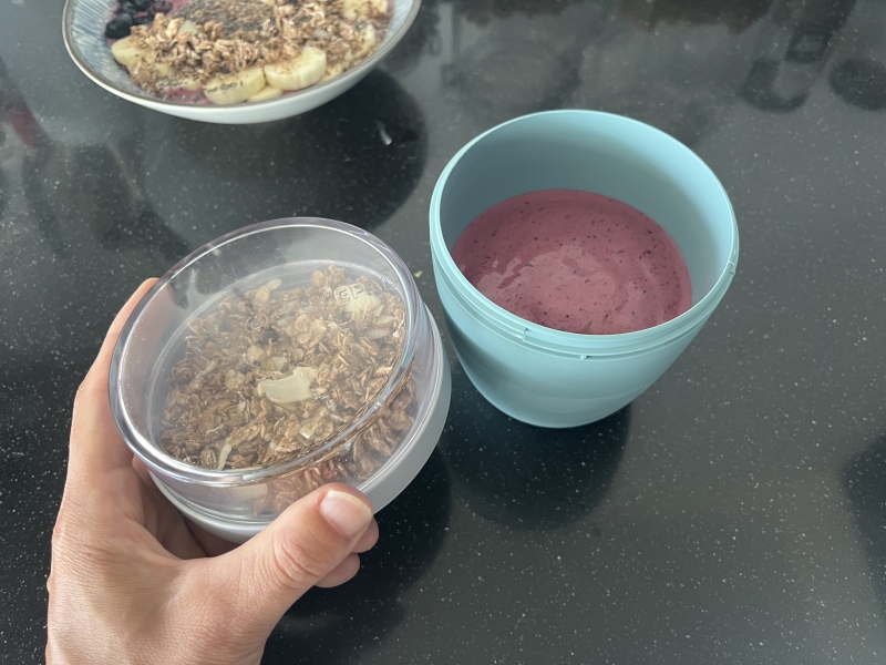 Smoothie bowl recept aardbei blauwe bes