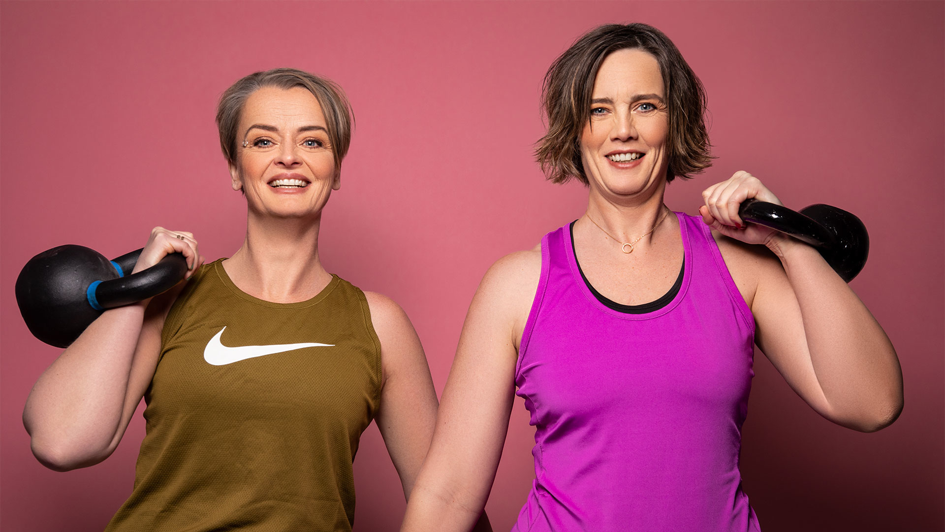 Mirjam en Mariëlle van Keuvel & Kracht Mirjam en Mariëlle van Keuvel & Kracht met kettlebells