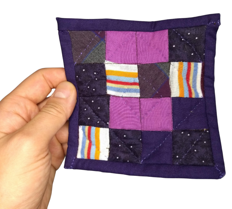 Mini-quilt coaster purple nine patch