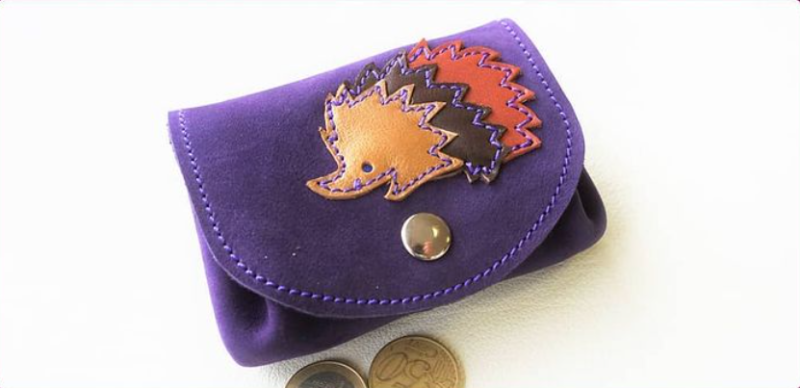 hedgehog-coin-purse-leather-applique and made from scraps-marieke-création