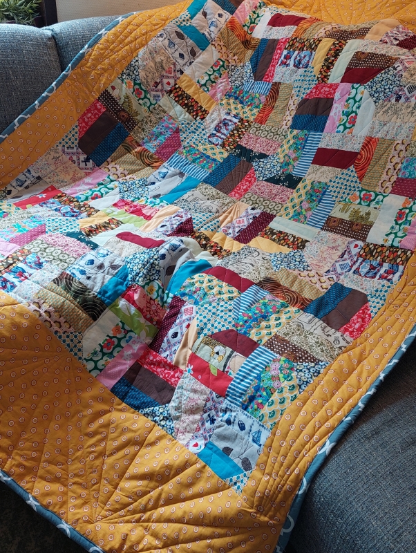 Memory quilt scraps yellow border Werkerij
