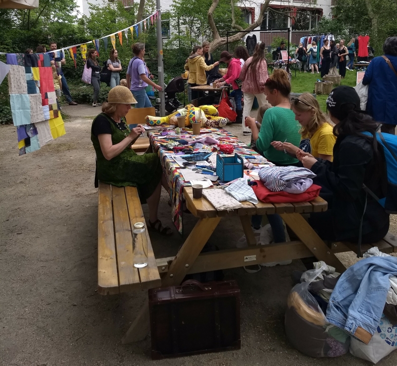 Welcome Quilt pop up quilt experience clothing swap Amsterdam