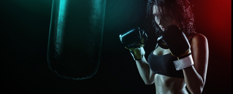 Learn kickboxing online with an online course