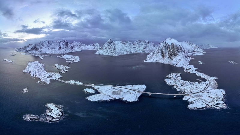 Drone panorama Reine Hamnoy Sakrisoy Lofoten winter