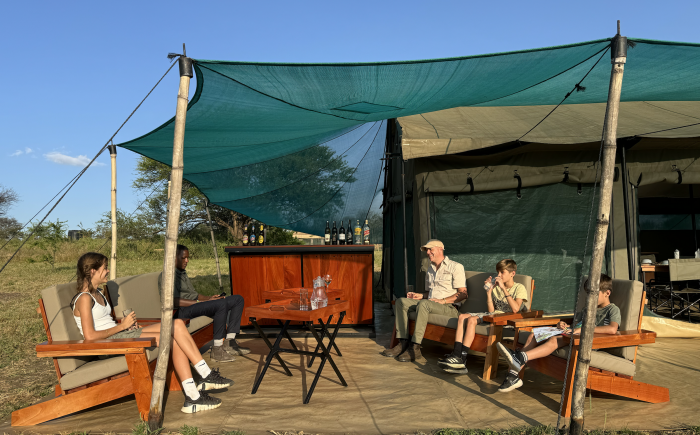 Bar Lounge Kimbilio Serengeti Camp Lobo