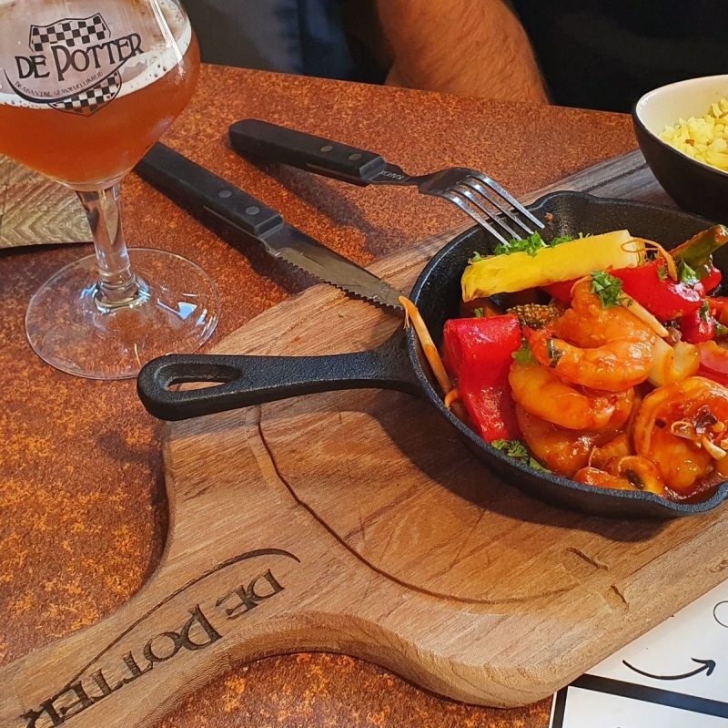 Maashorst met kinderen, borrel en bites