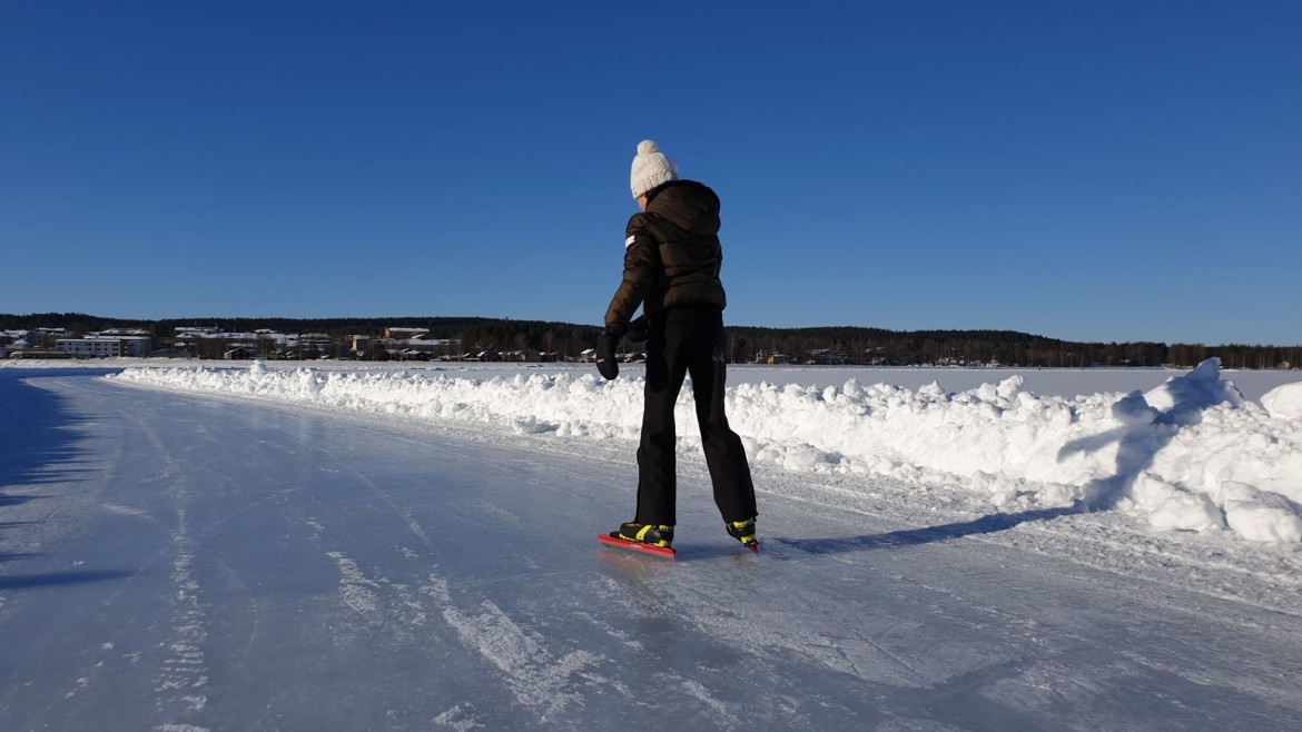 Schaatsen in Zweeds Lapland met kinderen