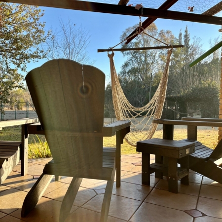 Airport Game Lodge Zuid-Afrika tuin met uitzicht op de dieren
