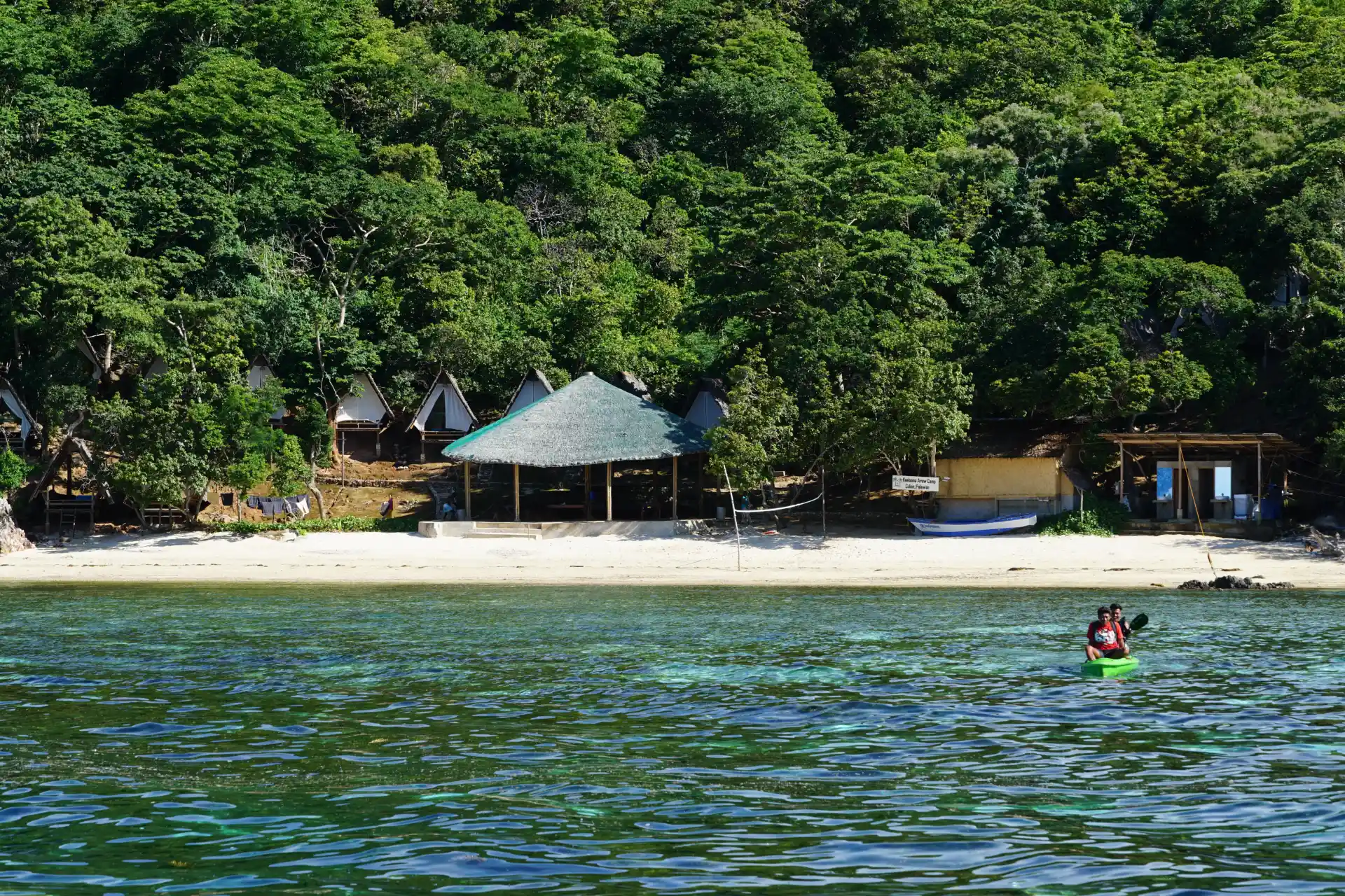 Araw Beach Camp op Culion tijdens de Coron El Nido expeditie