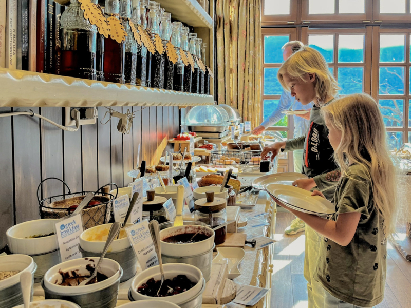 Aroma Dryos Spa & Eco Hotel ontbijtbuffet